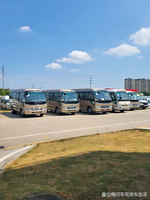 梅河口市嘉瑞旅游客运常年对外出租各种车型旅游大客车7座18